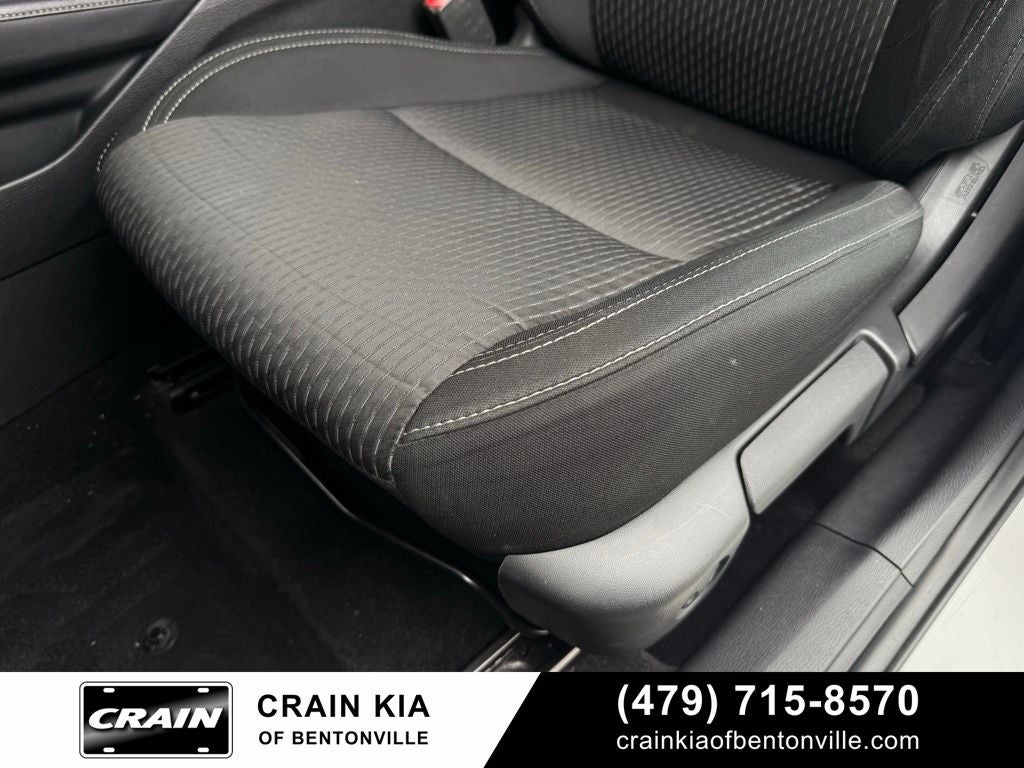 2024 Mitsubishi Outlander ES - 4WD / CLEAN CARFAX HISTORY