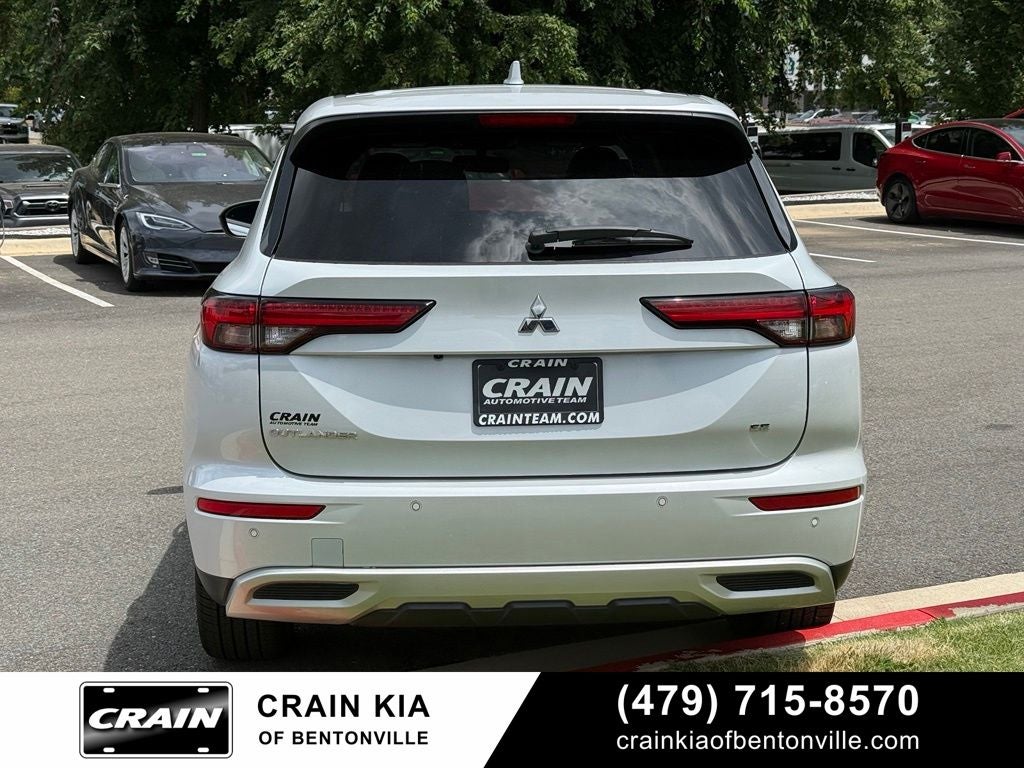 2022 Mitsubishi Outlander SE - 4WD / CLEAN CARFAX