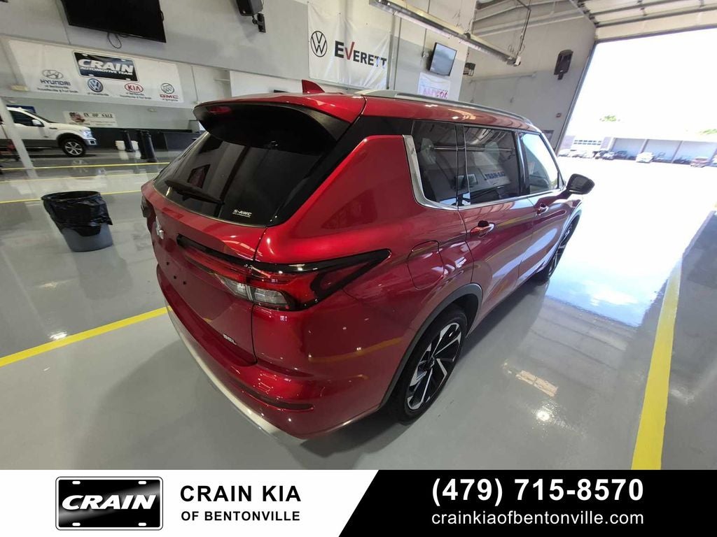 2023 Mitsubishi Outlander SEL - 4WD / CLEAN CARFAX