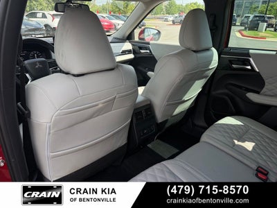 2023 Mitsubishi Outlander SEL - 4WD / CLEAN CARFAX