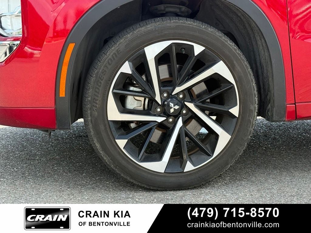 2023 Mitsubishi Outlander SEL - 4WD / CLEAN CARFAX