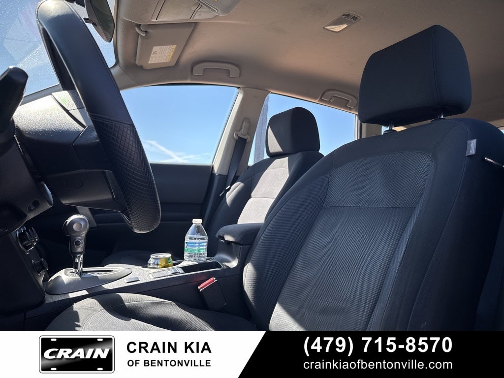 2013 Nissan Rogue S - AWD