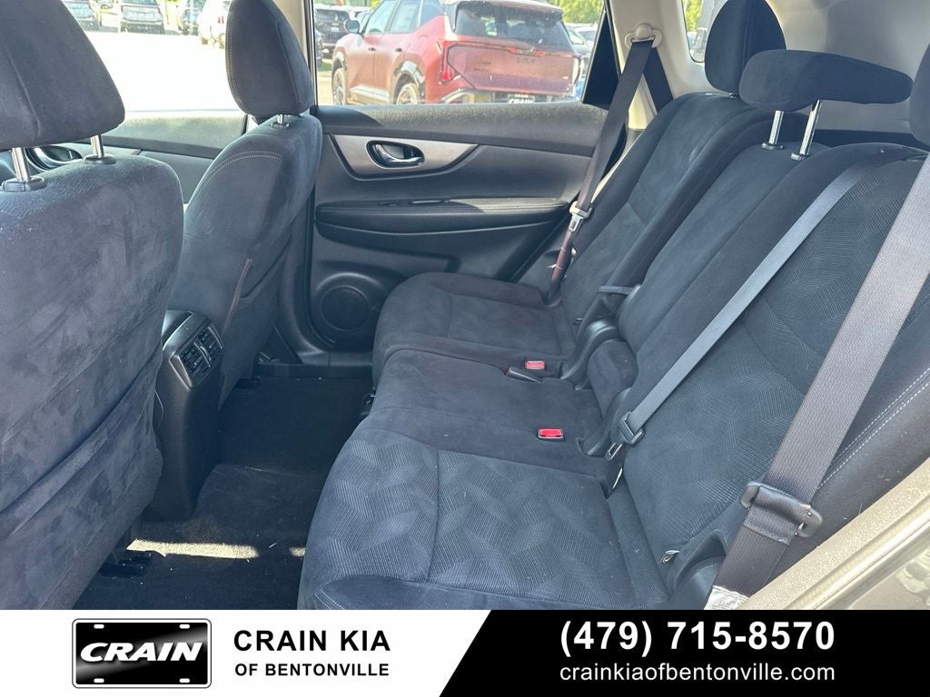 2016 Nissan Rogue SV - AWD / CLEAN CARFAX