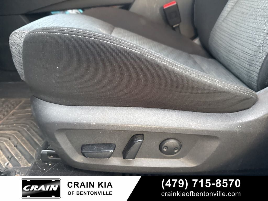 2023 Nissan Rogue SV - AWD / CLEAN CARFAX