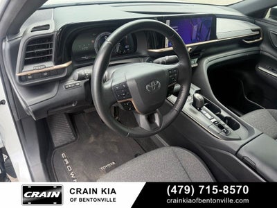 2023 Toyota Crown XLE - AWD / CLEAN CARFAX