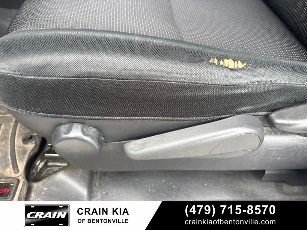 2010 Toyota FJ Cruiser Base - 4WD / CLEAN CARFAX