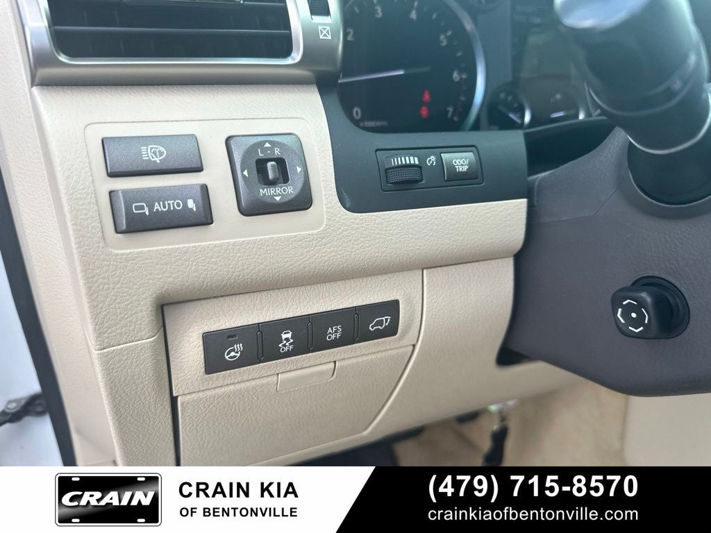 2013 Lexus LX 570 - 4WD / SUNROOF / CLEAN CARFAX