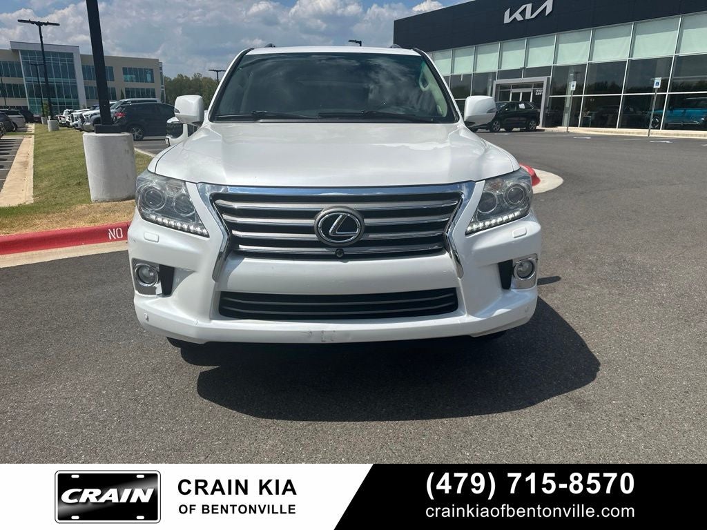 2013 Lexus LX 570 - 4WD / SUNROOF / CLEAN CARFAX