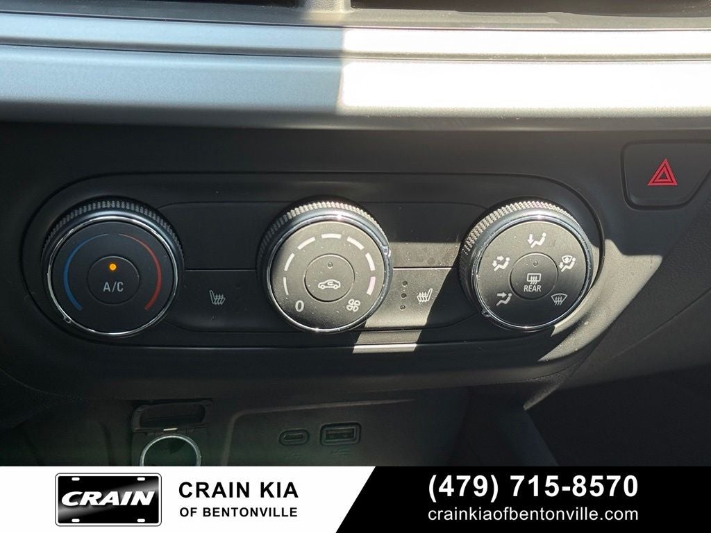 2025 Chevrolet Trax 1RS - CLEAN CARFAX