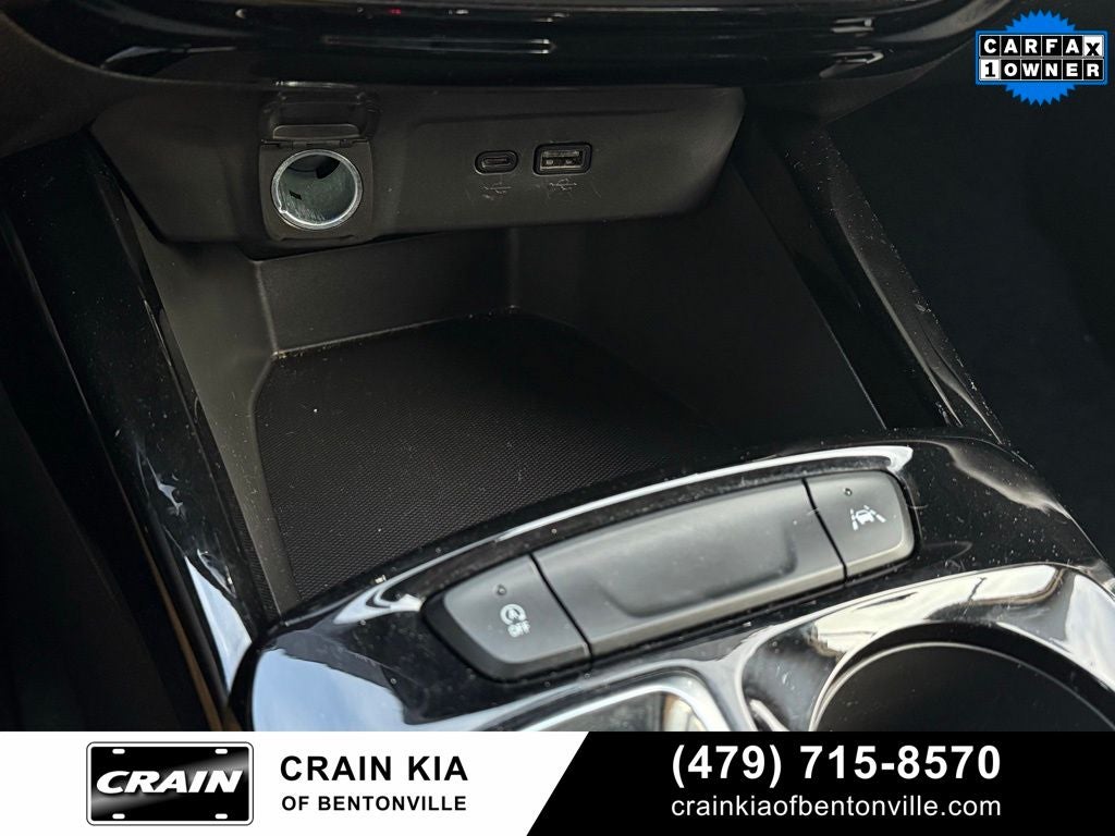 2025 Chevrolet Trax LT - CLEAN CARFAX / ONE OWNER