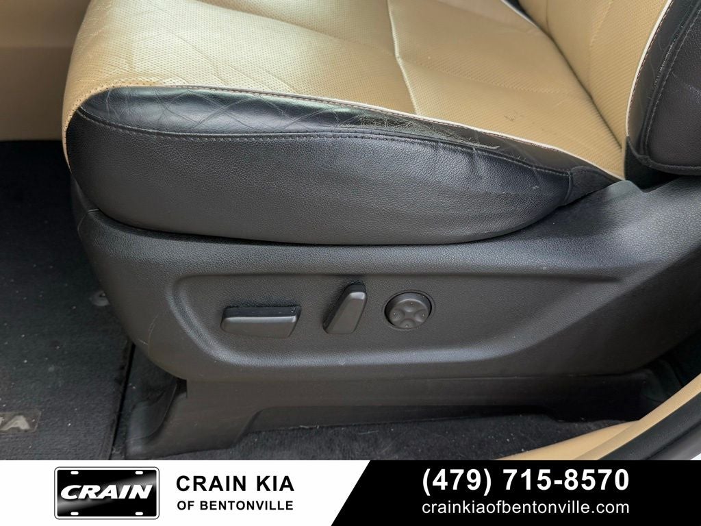 2016 Kia Sedona EX - CARFAX ONE OWNER