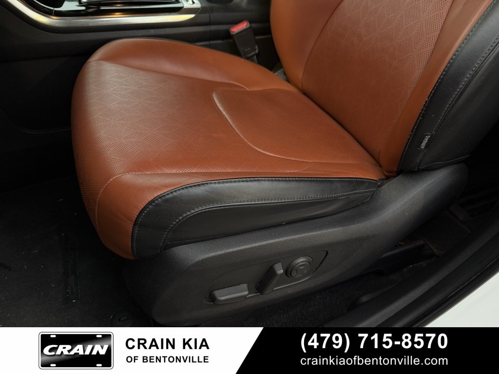 2022 Kia Carnival SX - DUAL SCREEN DVD