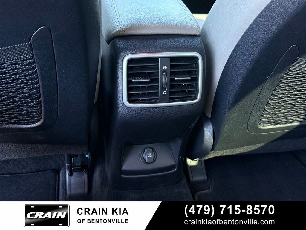 2020 Kia Sportage S - CLEAN CARFAX / LEATHER SEATS