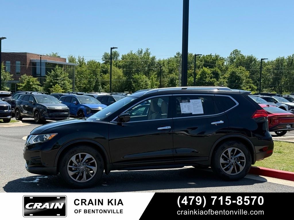 2017 Nissan Rogue SV Premium Package