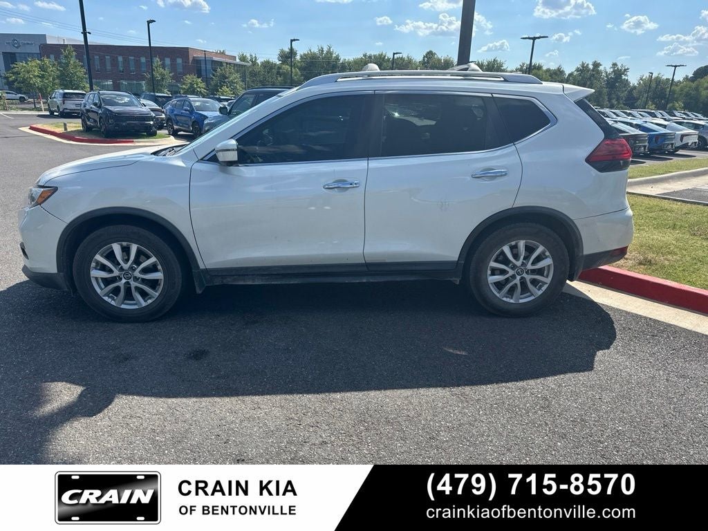 2017 Nissan Rogue SV