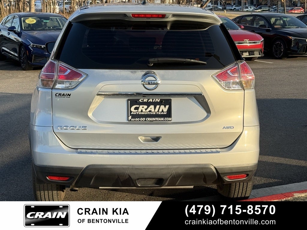 2015 Nissan Rogue S - AWD / CLEAN CARFAX