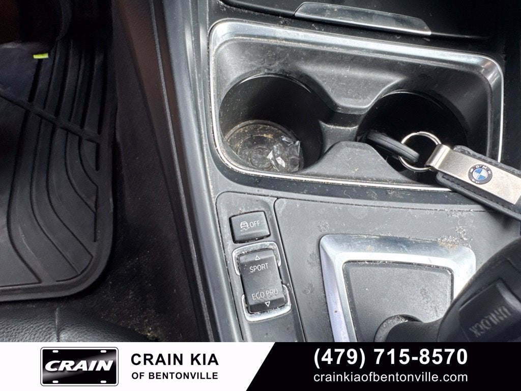 2015 BMW 3 Series 328i xDrive - AWD / SUNROOF