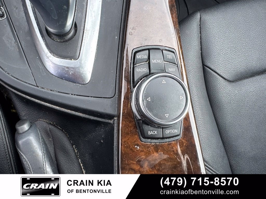 2015 BMW 3 Series 328i xDrive - AWD / SUNROOF