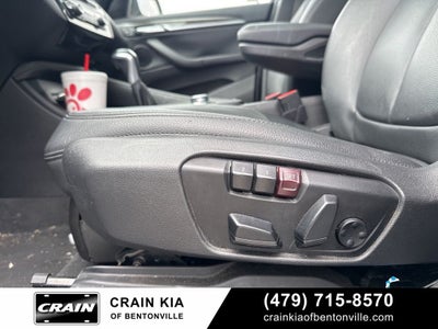 2017 BMW X1 sDrive28i - CLEAN CARFAX / PANORAMIC SUNROOF