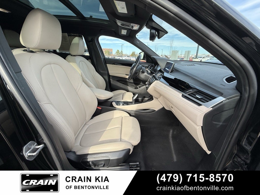 2023 BMW X2 xDrive28i - AWD / PANORAMIC SUNROOF / CLEAN CARFAX