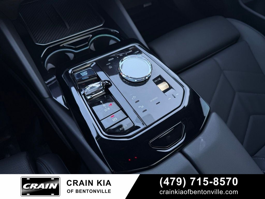 2024 BMW i5 M60 - AWD / PANORAMIC SUNROOF / CLEAN CARFAX