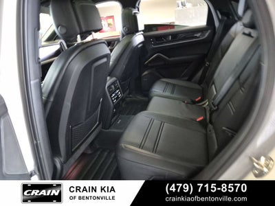 2024 Porsche Cayenne Coupe S - AWD / PANORAMIC SUNROOF / ONE OWNER