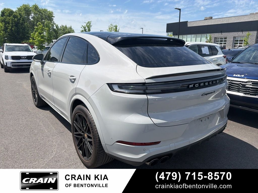 2024 Porsche Cayenne Coupe S - AWD / PANORAMIC SUNROOF / ONE OWNER
