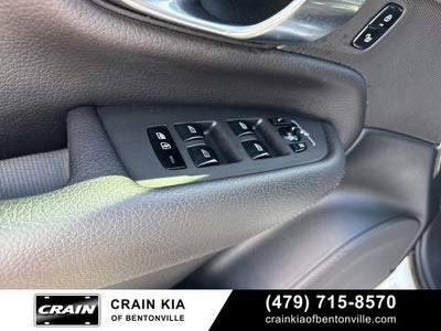 2020 Volvo XC90 T6 Momentum - AWD / PANORAMIC SUNROOF