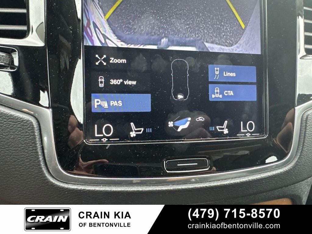 2019 Volvo XC90 T6 Inscription - AWD / PANORAMIC SUNROOF / CLEAN CARFAX