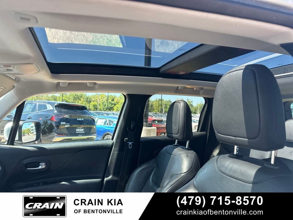 2018 Jeep Renegade Limited - 4WD / PANORAMIC SUNROOF / CLEAN CARFAX