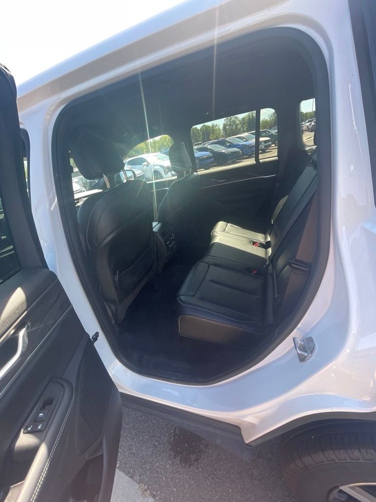 2025 Jeep Grand Cherokee Limited ONE OWNER / HEATED SEATS / NAV