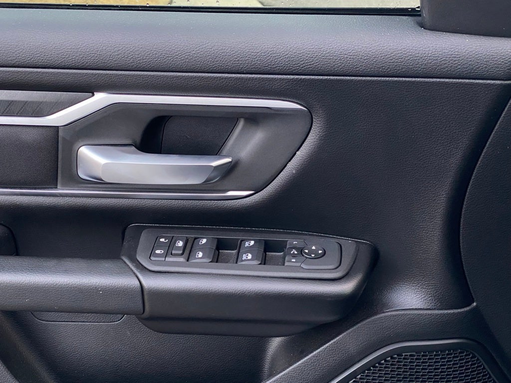 2025 RAM 1500 Big Horn/Lone Star 4X4 / ONE OWNER / HEATED SEATS