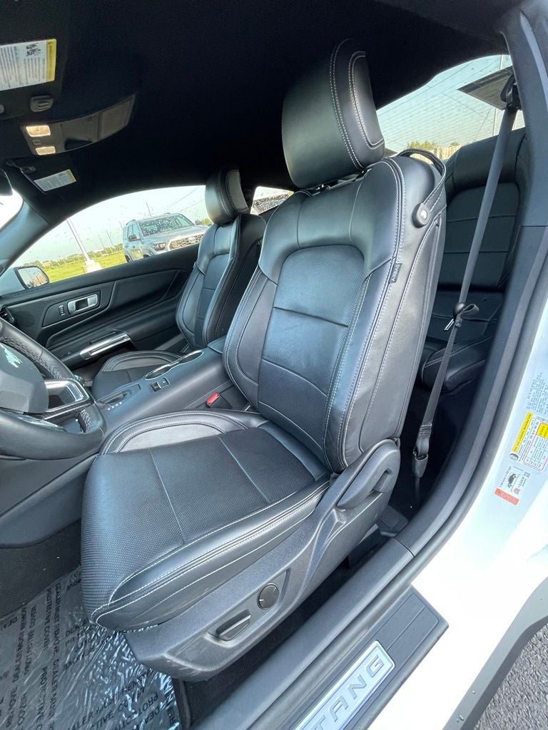 2025 Ford Mustang GT Premium HEATED SEATS / ONE OWNER / LEATHER / CLEAN CARFAX