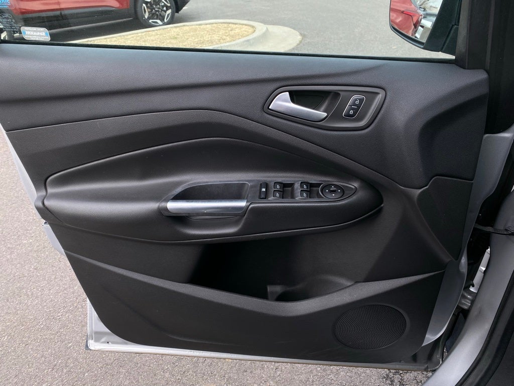2017 Ford Escape SE FWD / DUAL ZONE AC