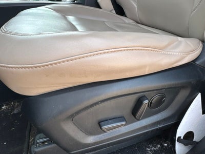2023 Ford Explorer XLT HEATED SEATS / ONE OWNER