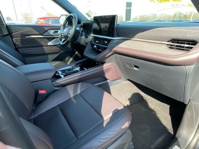 2025 Ford Explorer Platinum 4X4 / HEATED SEATS / NAV