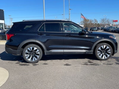 2025 Ford Explorer ST-Line