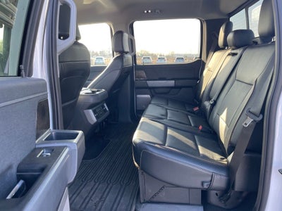 2024 Ford F-350SD Lariat 4X4 / NAV / HEATED SEATS