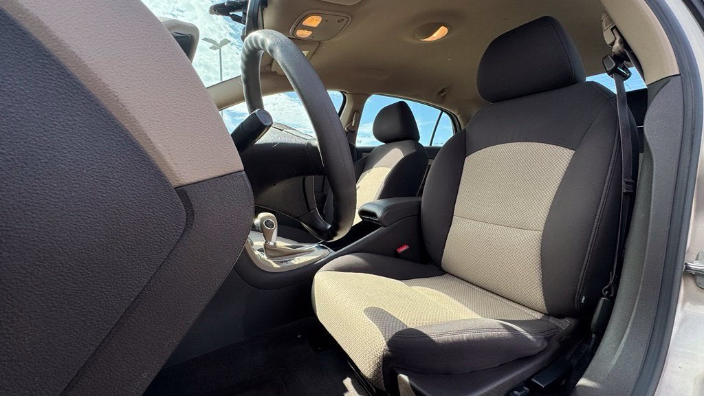 2012 Chevrolet Malibu LT 1LT