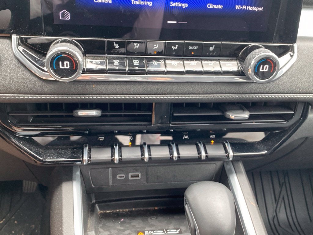 2026 Chevrolet Colorado LT ONE OWNER / HEATED SEATS / WIRELESS CHARGING