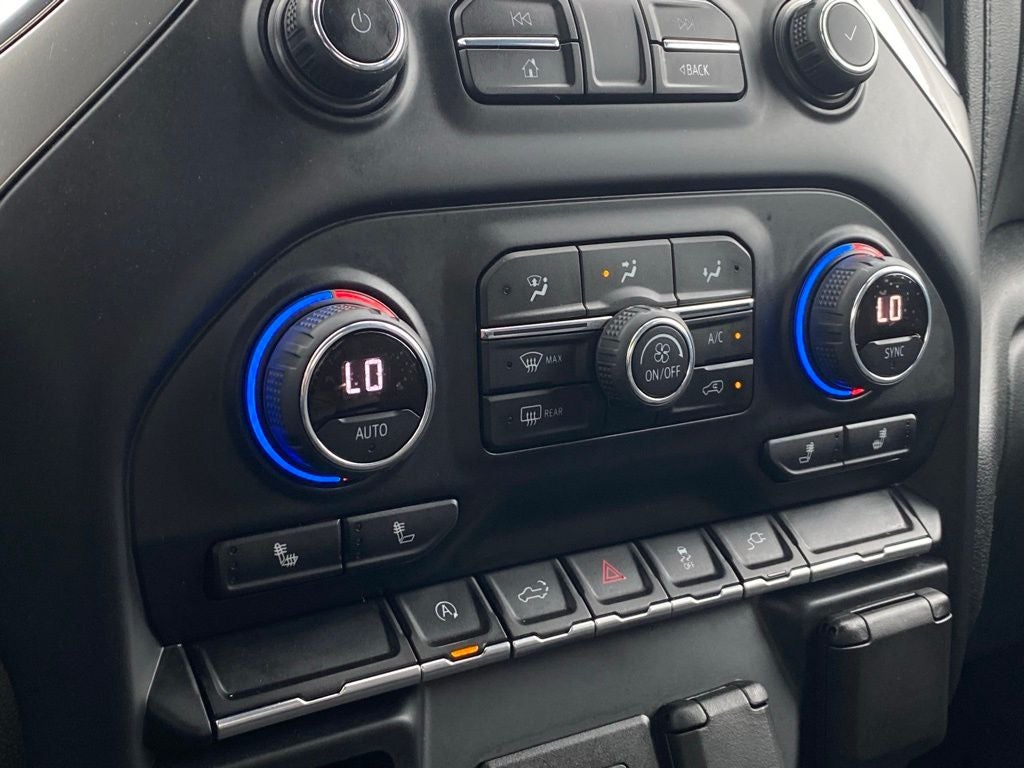 2020 Chevrolet Silverado 1500 LT 4X4 / HEATED SEATS