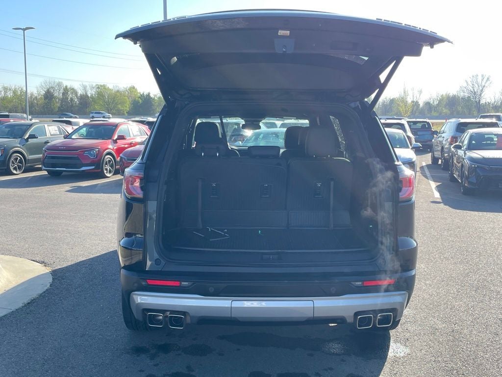 2024 GMC Acadia Elevation