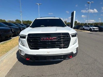 2026 GMC Acadia AT4 ONE OWNER / AWD / HEATED AND COOLED SEATS