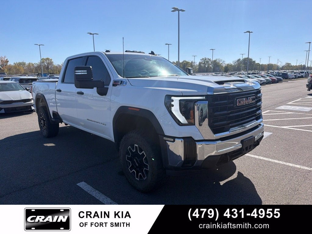 2024 GMC Sierra 2500HD Pro 4X4 / ONE OWNER / 6.6L V8 / GOOSENECK/5TH WHEEL PR