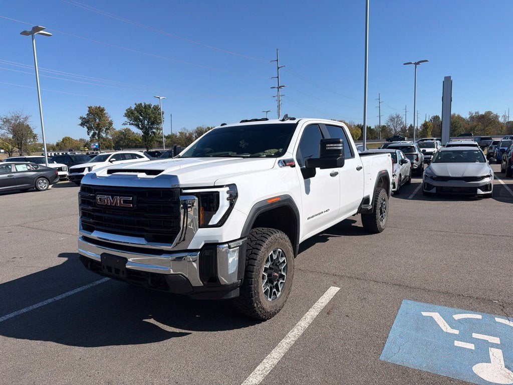 2024 GMC Sierra 2500HD Pro 4X4 / ONE OWNER / 6.6L V8 / GOOSENECK/5TH WHEEL PR