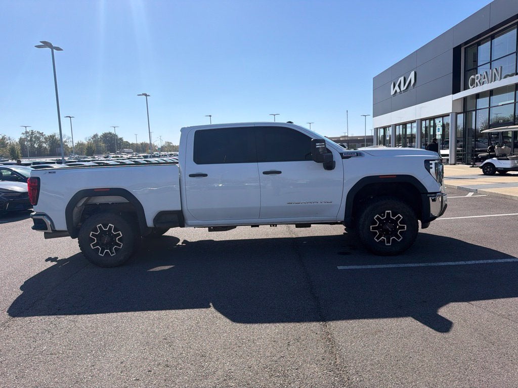 2024 GMC Sierra 2500HD Pro 4X4 / ONE OWNER / 6.6L V8 / GOOSENECK/5TH WHEEL PR