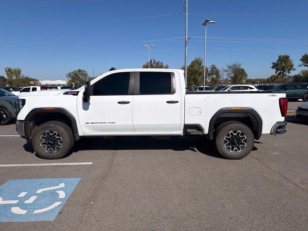 2024 GMC Sierra 2500HD Pro 4X4 / ONE OWNER / 6.6L V8 / GOOSENECK/5TH WHEEL PR