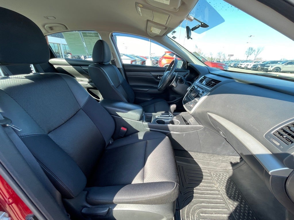 2017 Nissan Altima 2.5 SR LOW PAYMENTS