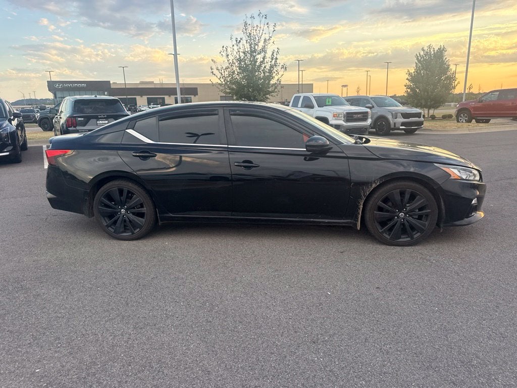2022 Nissan Altima 2.5 SR