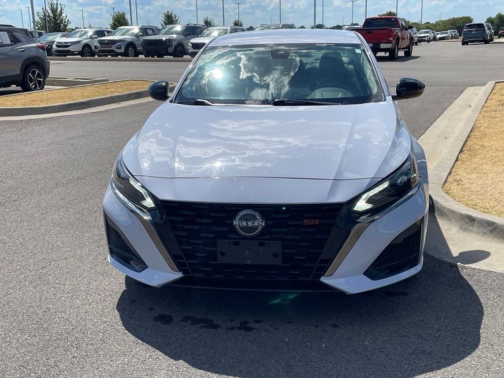 2025 Nissan Altima 2.5 SR ONE OWNER / POWER DRIVERS SEAT / BLIND SPOT